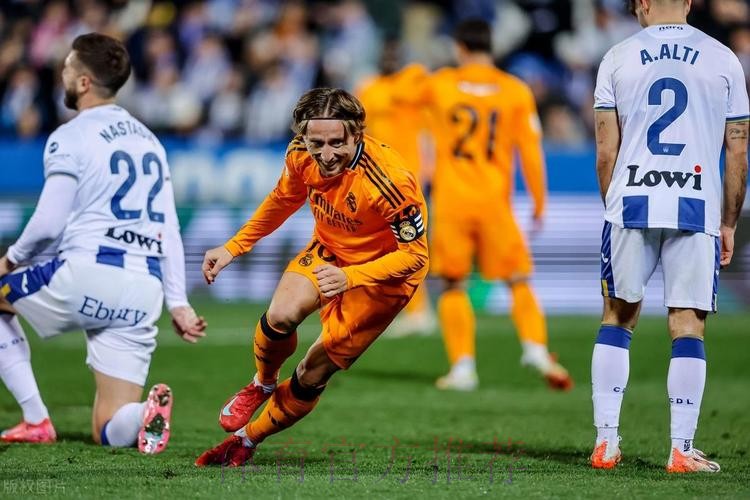 皇马下周一宣布魔笛续约 球员希望踢高水平足球 皇马下周一宣布魔笛续约 球员希望踢高水平足球